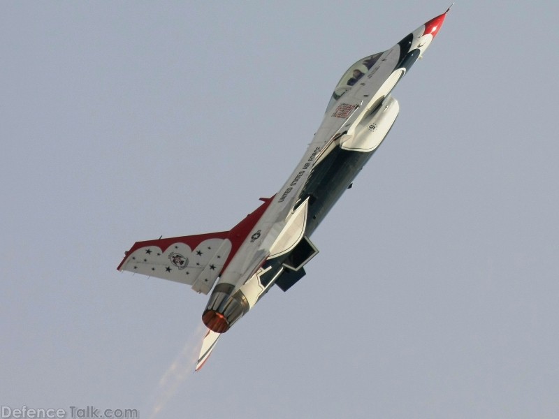 USAF Thunderbirds Flight Demonstration Team