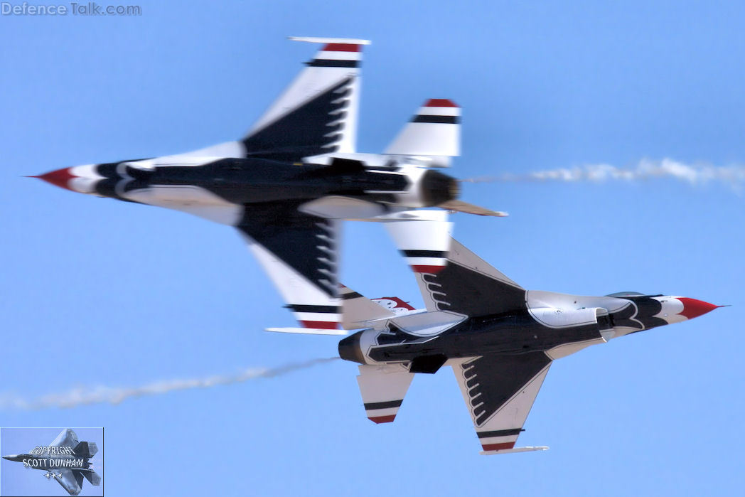 USAF Thunderbirds Flight Demonstration Team