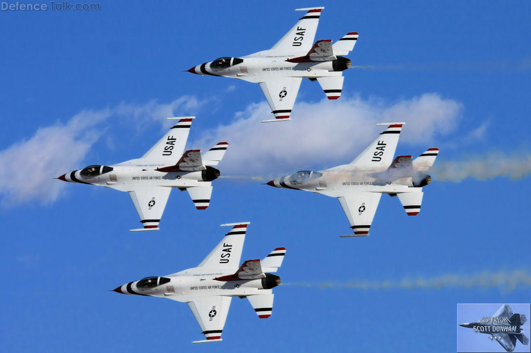 USAF Thunderbirds Flight Demonstration Team