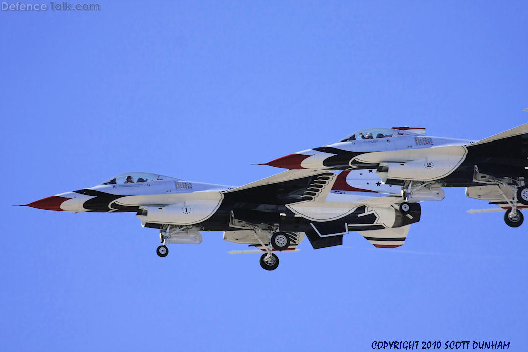 USAF Thunderbirds Flight Demonstration Team