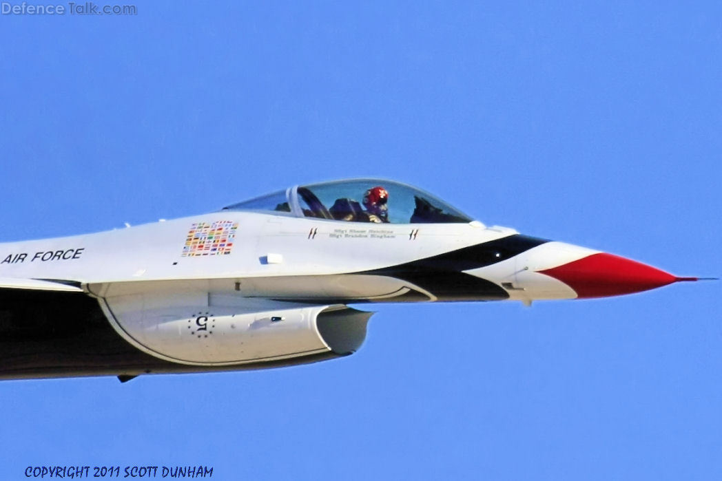 USAF Thunderbirds Flight Demonstration Team