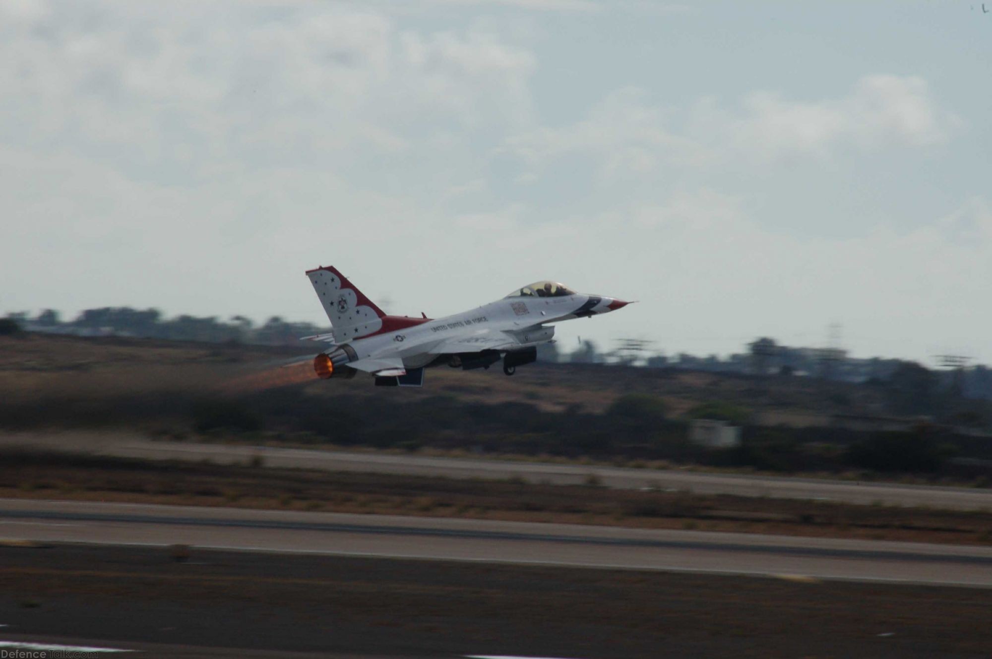 USAF Thunderbirds Miramar 2007