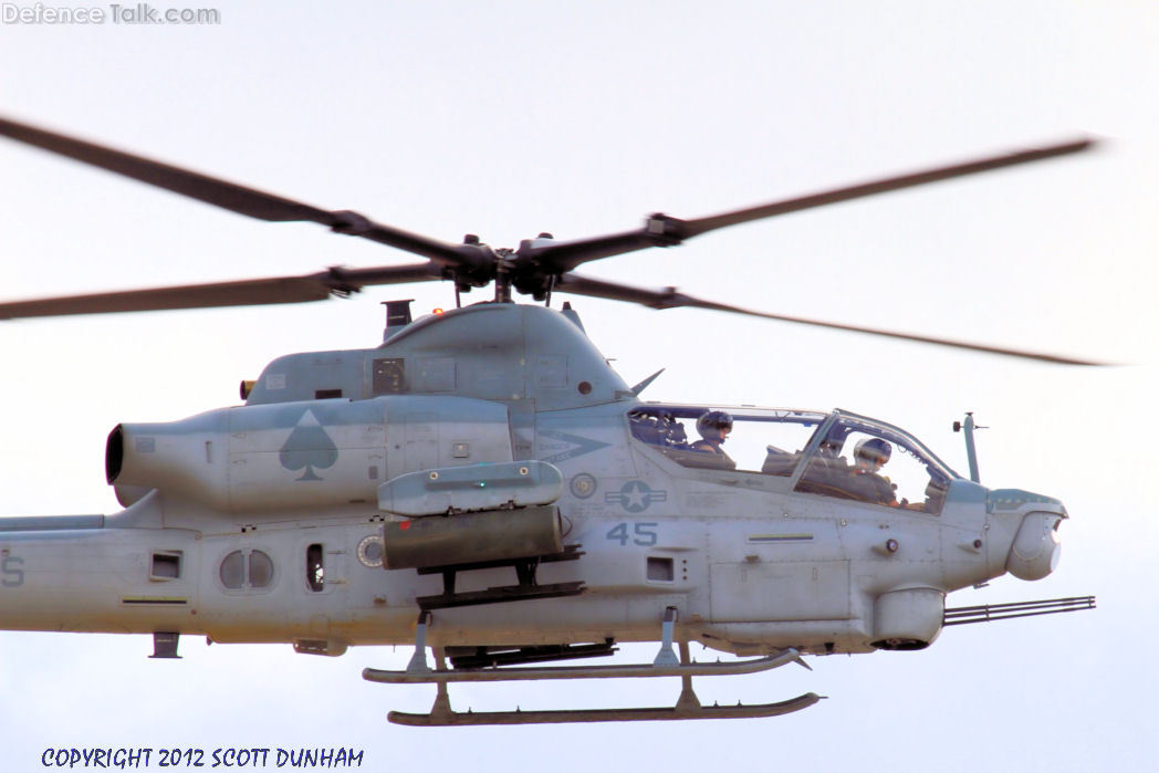 USMC AH-1Z Viper Helicopter Gunship