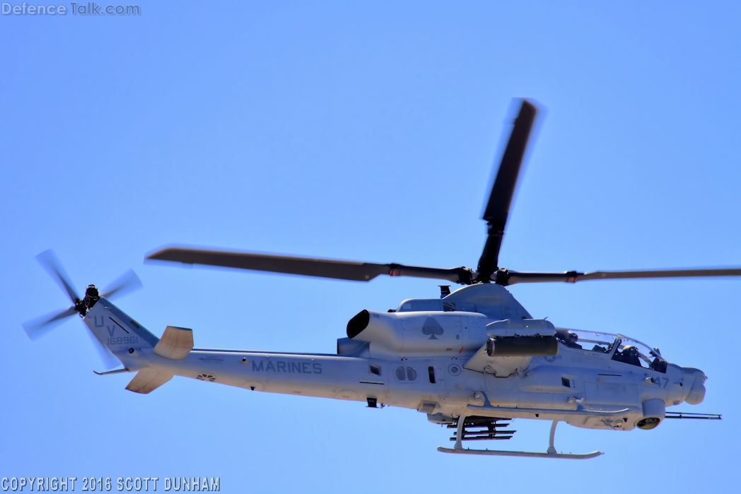 USMC AH-1Z Viper Helicopter Gunship