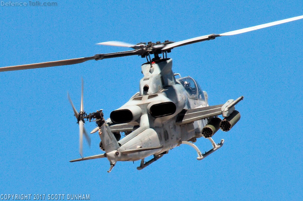 USMC AH-1Z Viper Helicopter Gunship