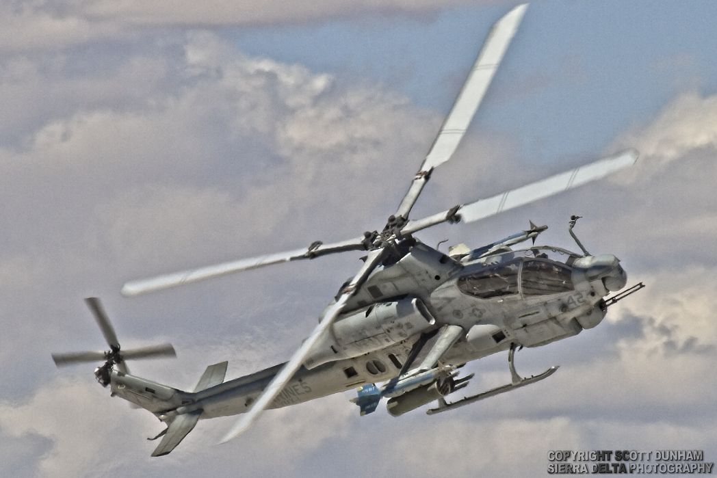 USMC AH-1Z Viper Helicopter Gunship