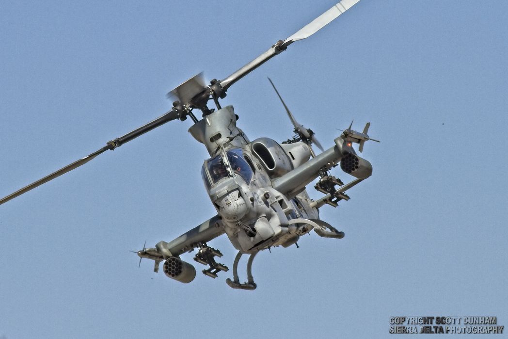 USMC AH-1Z Viper Helicopter Gunship