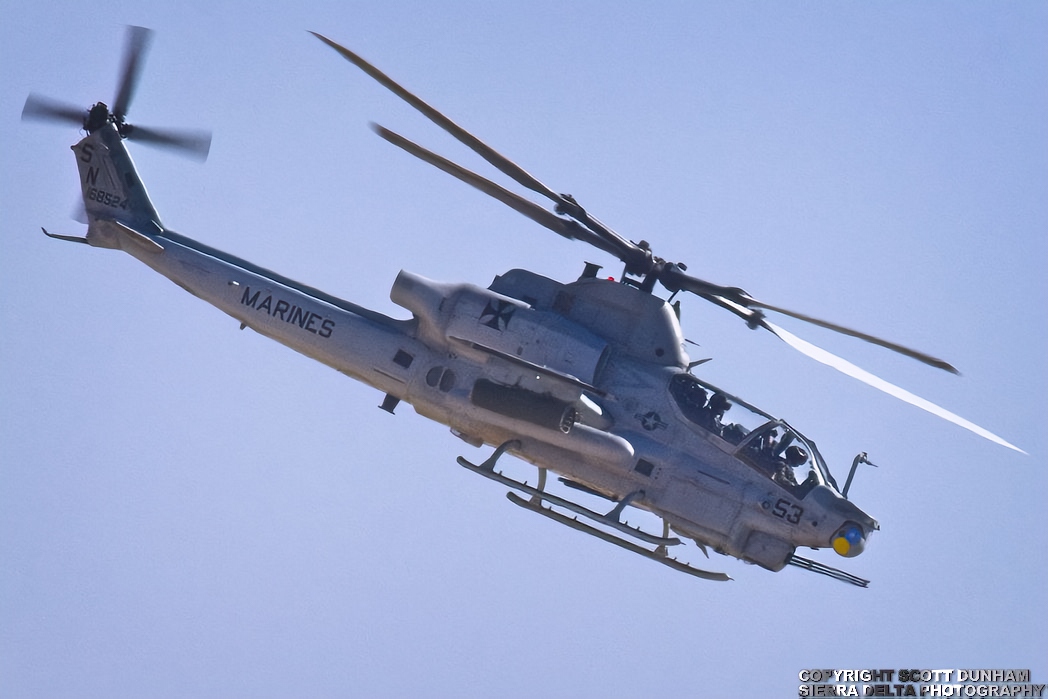 USMC AH-1Z Viper Helicopter Gunship