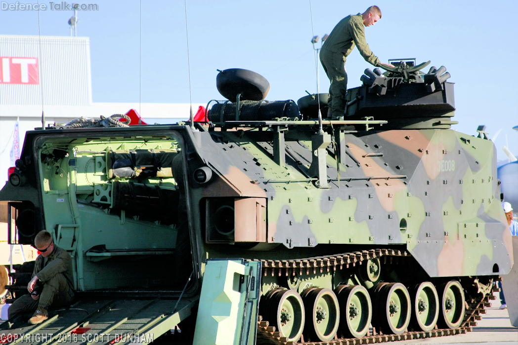 USMC Amphibious Assault Vehicle P7/A1