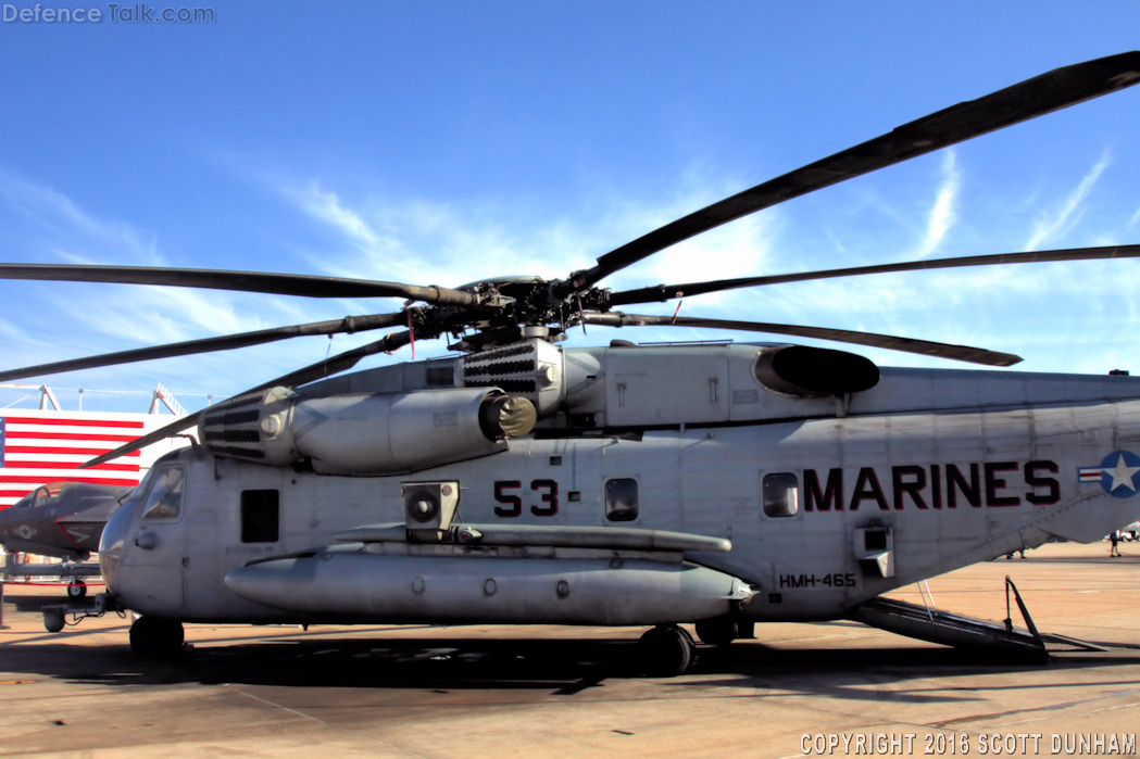 USMC CH-53E Super Stallion Heavy Lift Helicopter