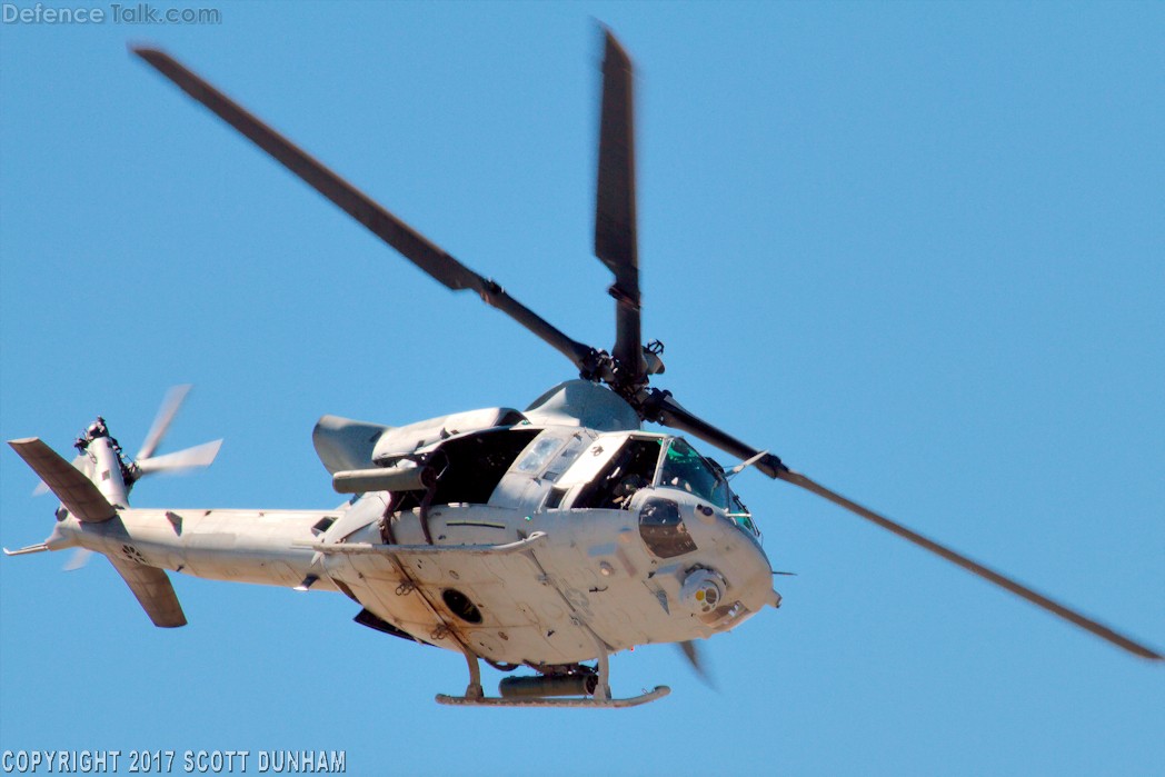 USMC UH-1Y Venom Helicopter Gunship