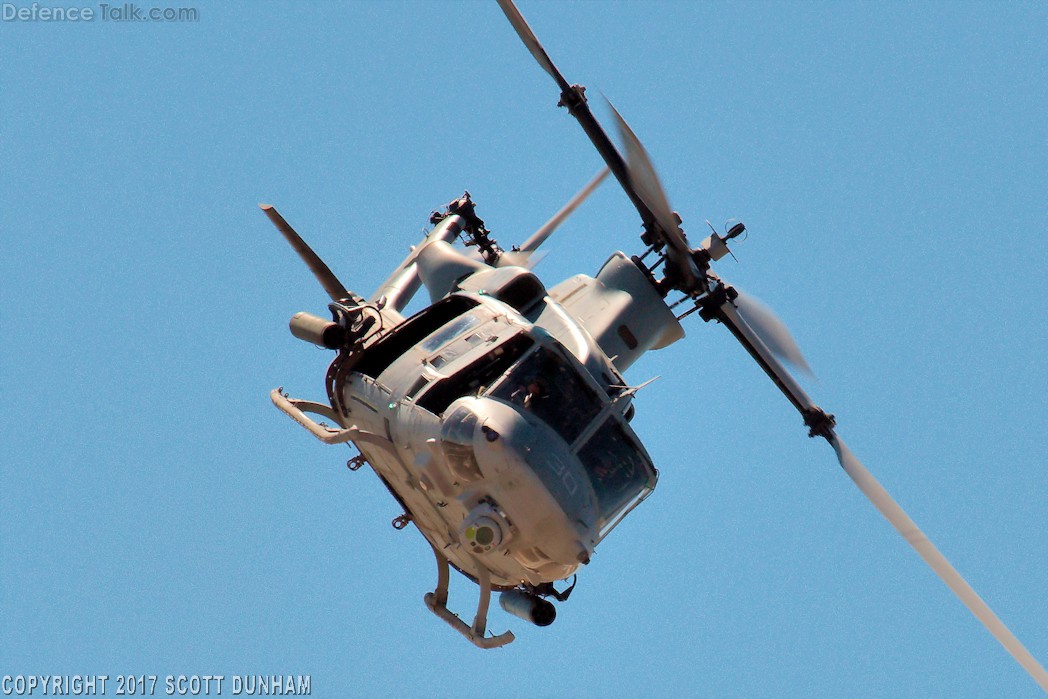 USMC UH-1Y Venom Helicopter Gunship