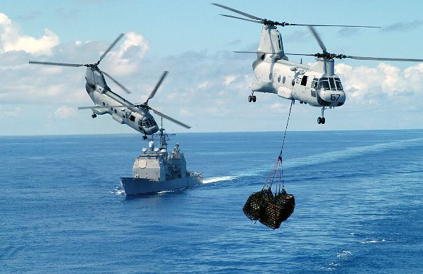 USS Antietam CG-54  - CH-46D Sea Knights