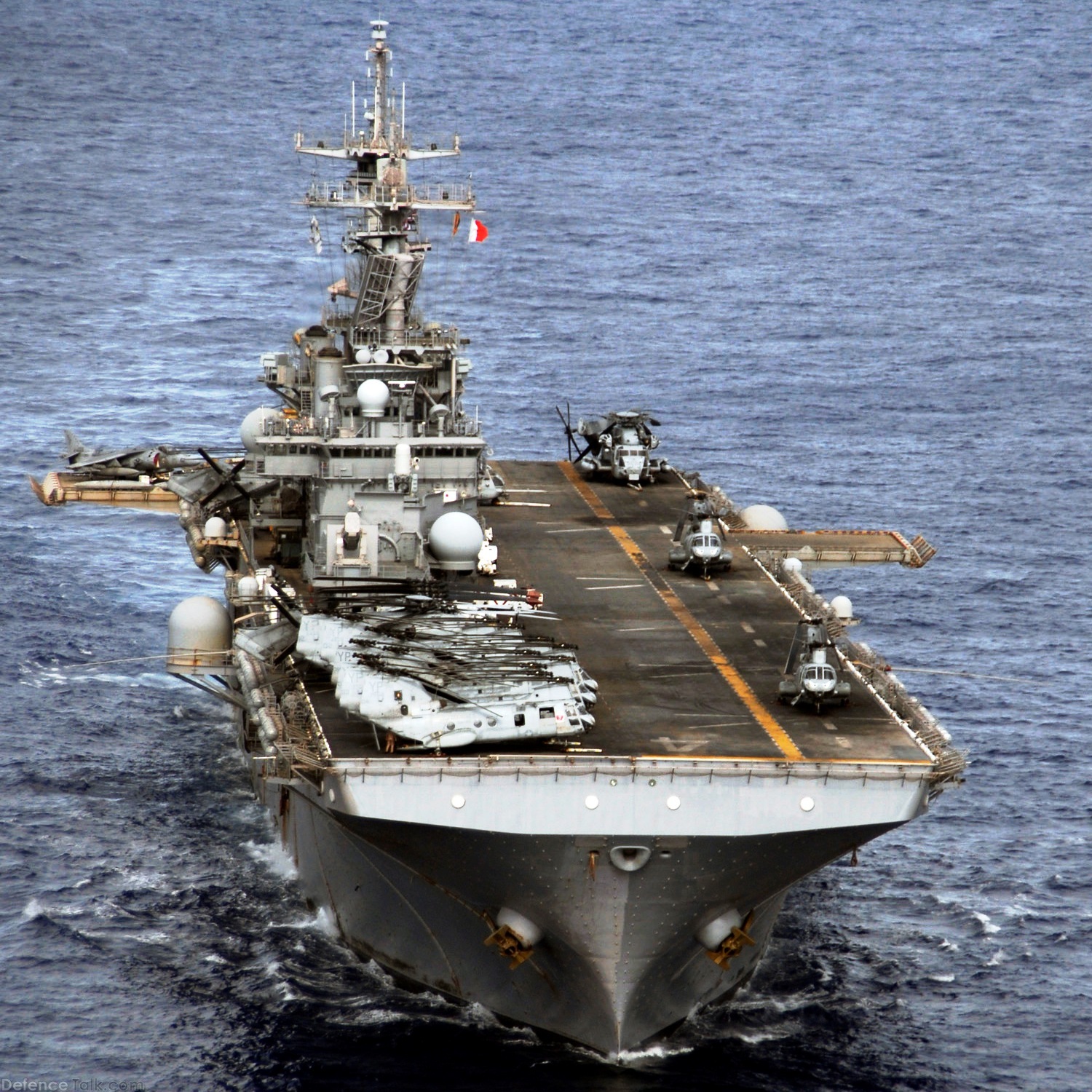 USS Boxer (LHD 4)