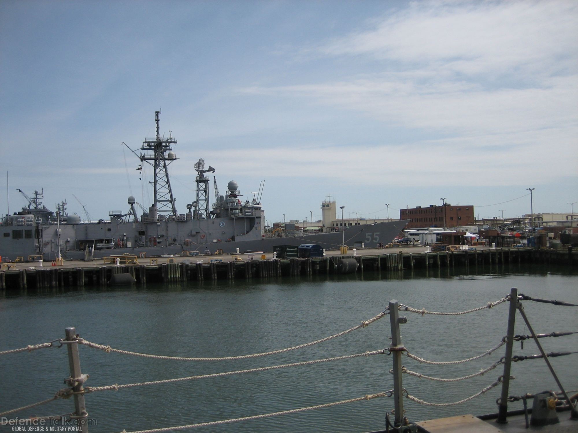 USS Elrod FFG-55 with a "scarecrow" gun where the SM-1 launcher w