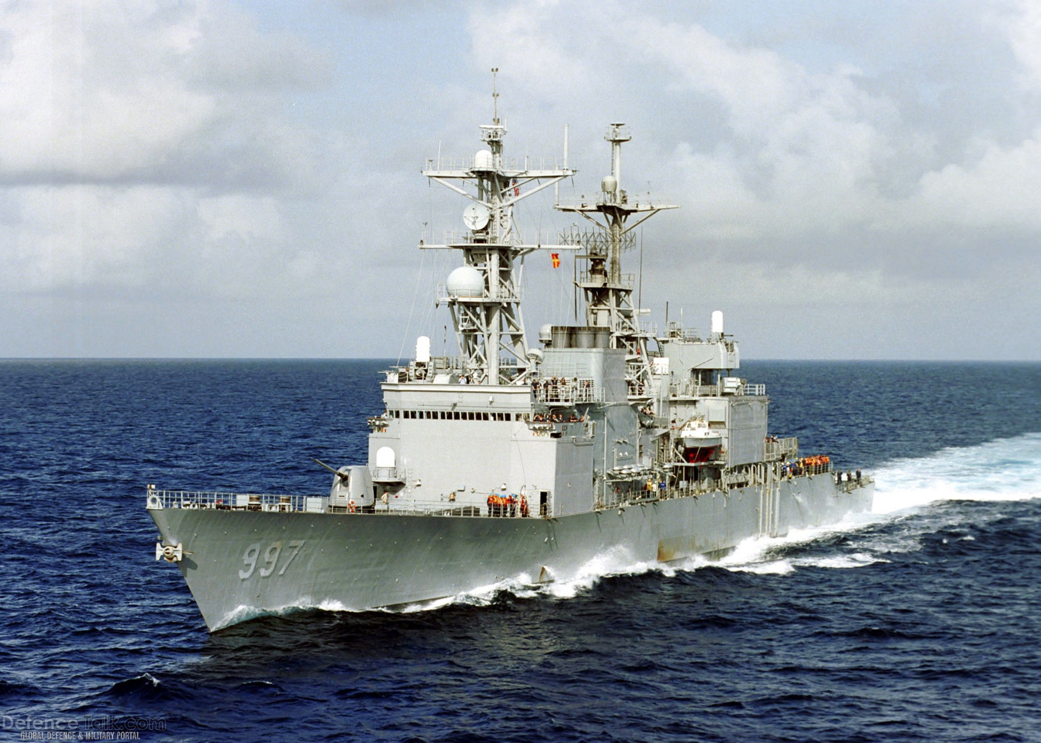 USS Hayler (DD 997) during COMPTUEX - US Navy