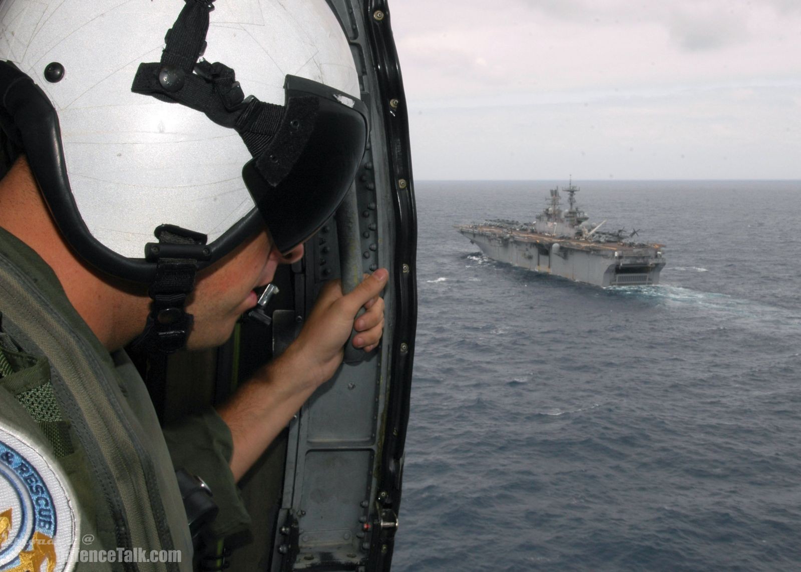 USS Iwo Jima LHD 7 Wasp-class Amphibious Assault Ship