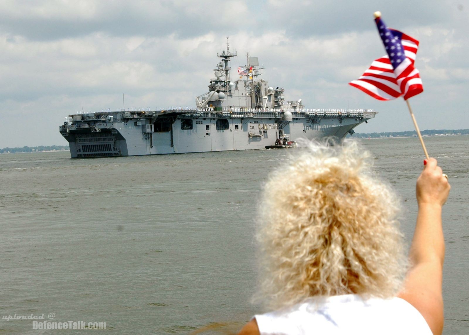 USS Iwo Jima LHD 7 Wasp-class Amphibious Assault Ship