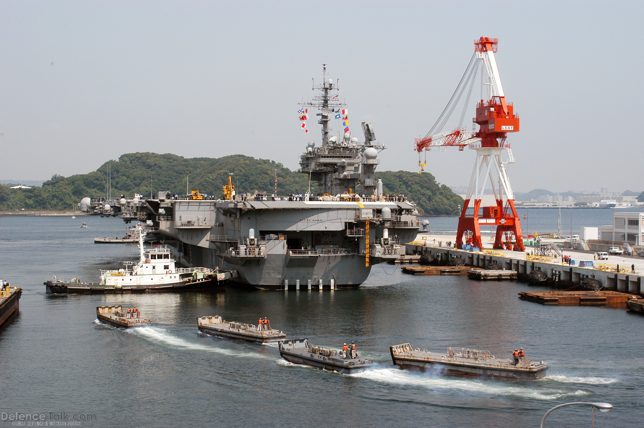 USS Kitty Hawk (CV 63) Aircraft Carrier - US Navy