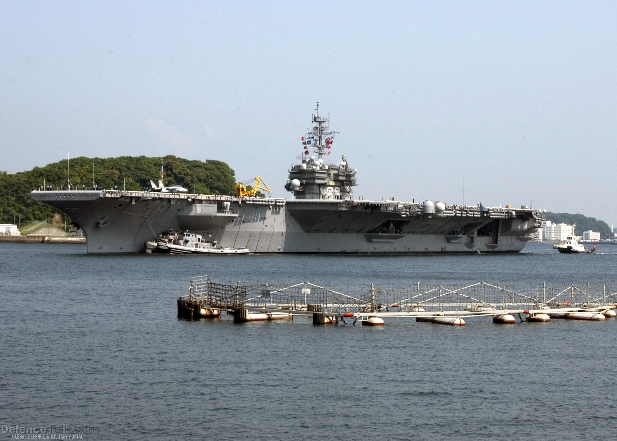 USS Kitty Hawk (CV 63) Aircraft Carrier - US Navy