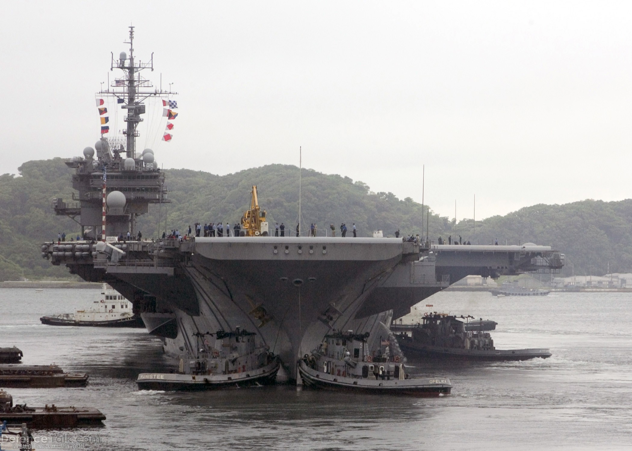 USS Kitty Hawk (CV 63) Aircraft Carrier - US Navy