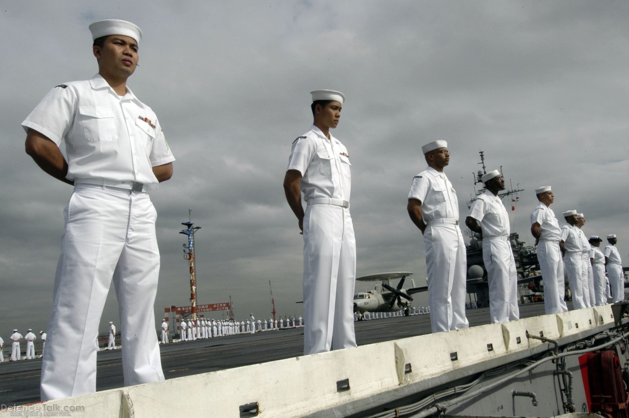 USS Kitty Hawk (CV 63) Aircraft Carrier - US Navy