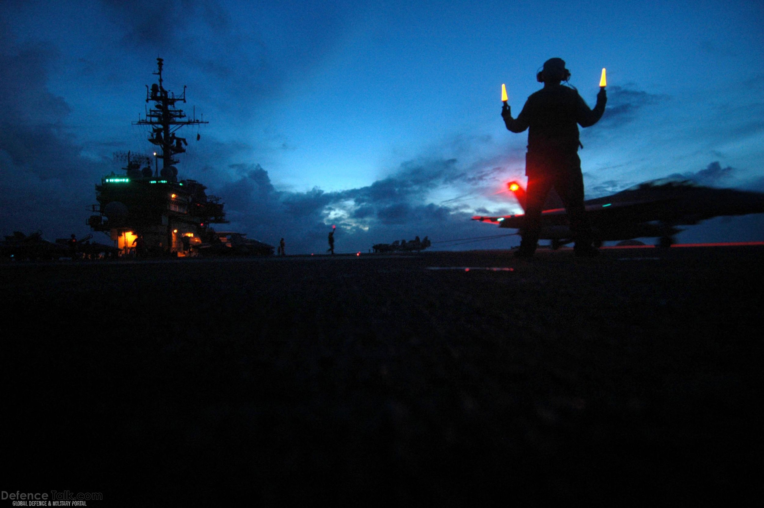 USS Kitty Hawk (CV 63) Aircraft Carrier - US Navy