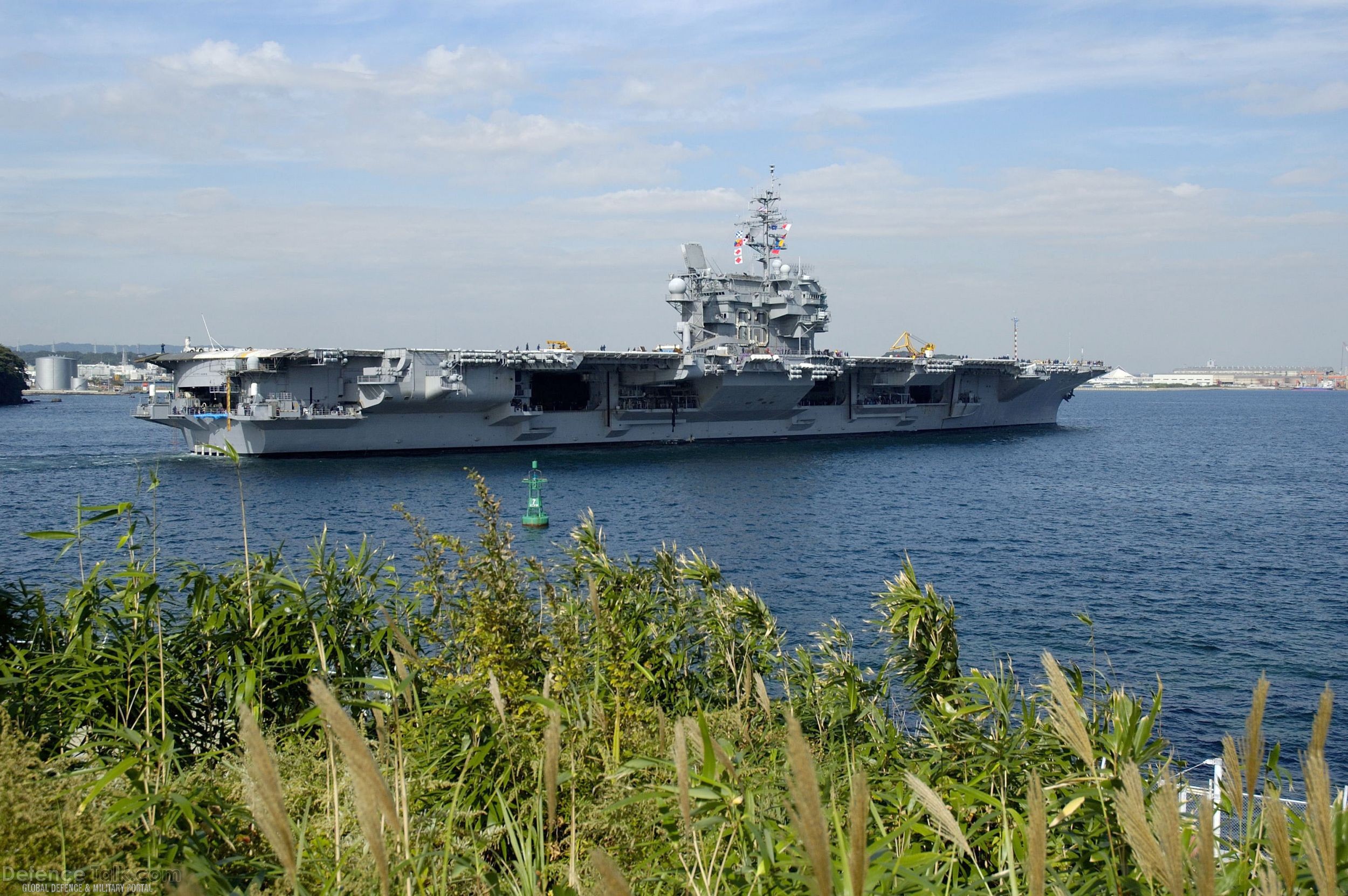 USS Kitty Hawk (CV 63) Aircraft Carrier - US Navy