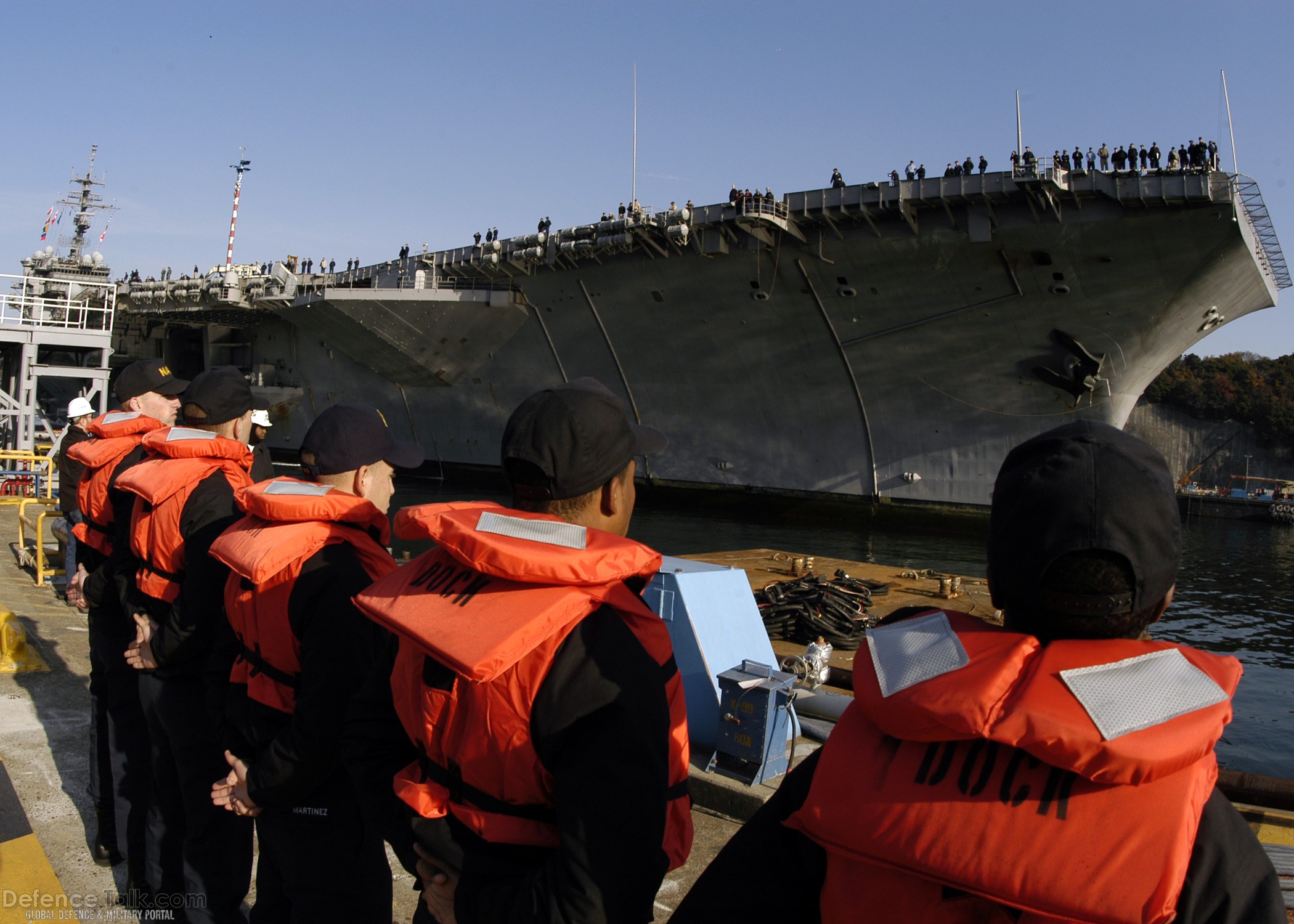 USS Kitty Hawk (CV 63) Aircraft Carrier - US Navy