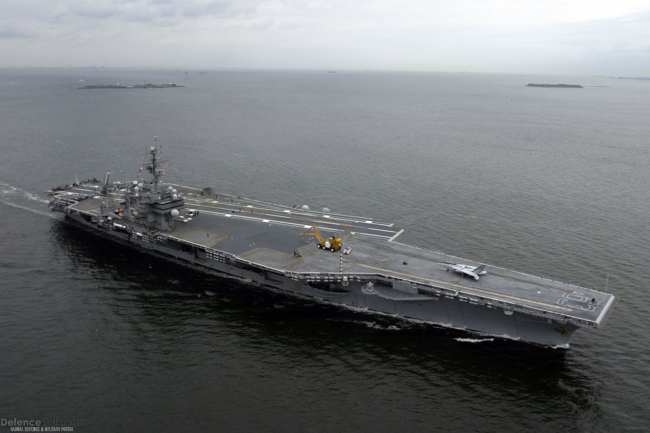 USS Kitty Hawk (CV 63) Aircraft Carrier - US Navy