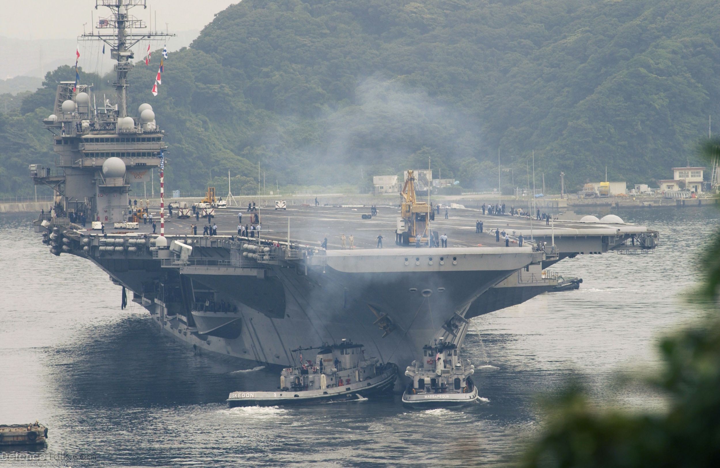 USS Kitty Hawk (CV 63) - US Navy