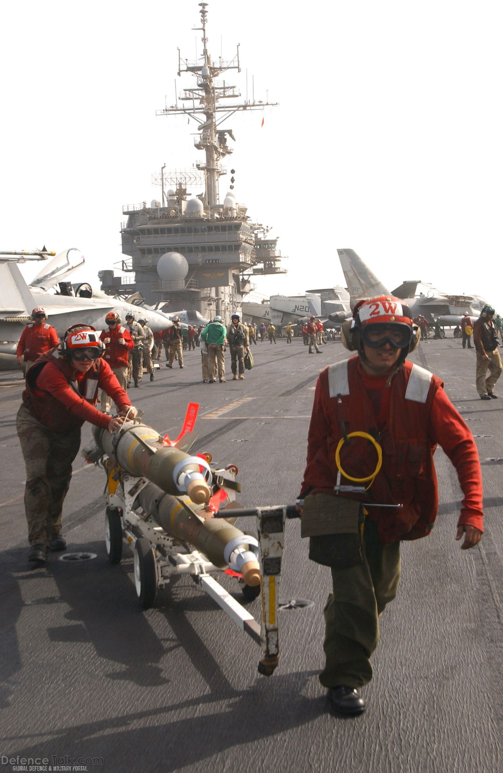 USS Kitty Hawk (CV 63) - US Navy