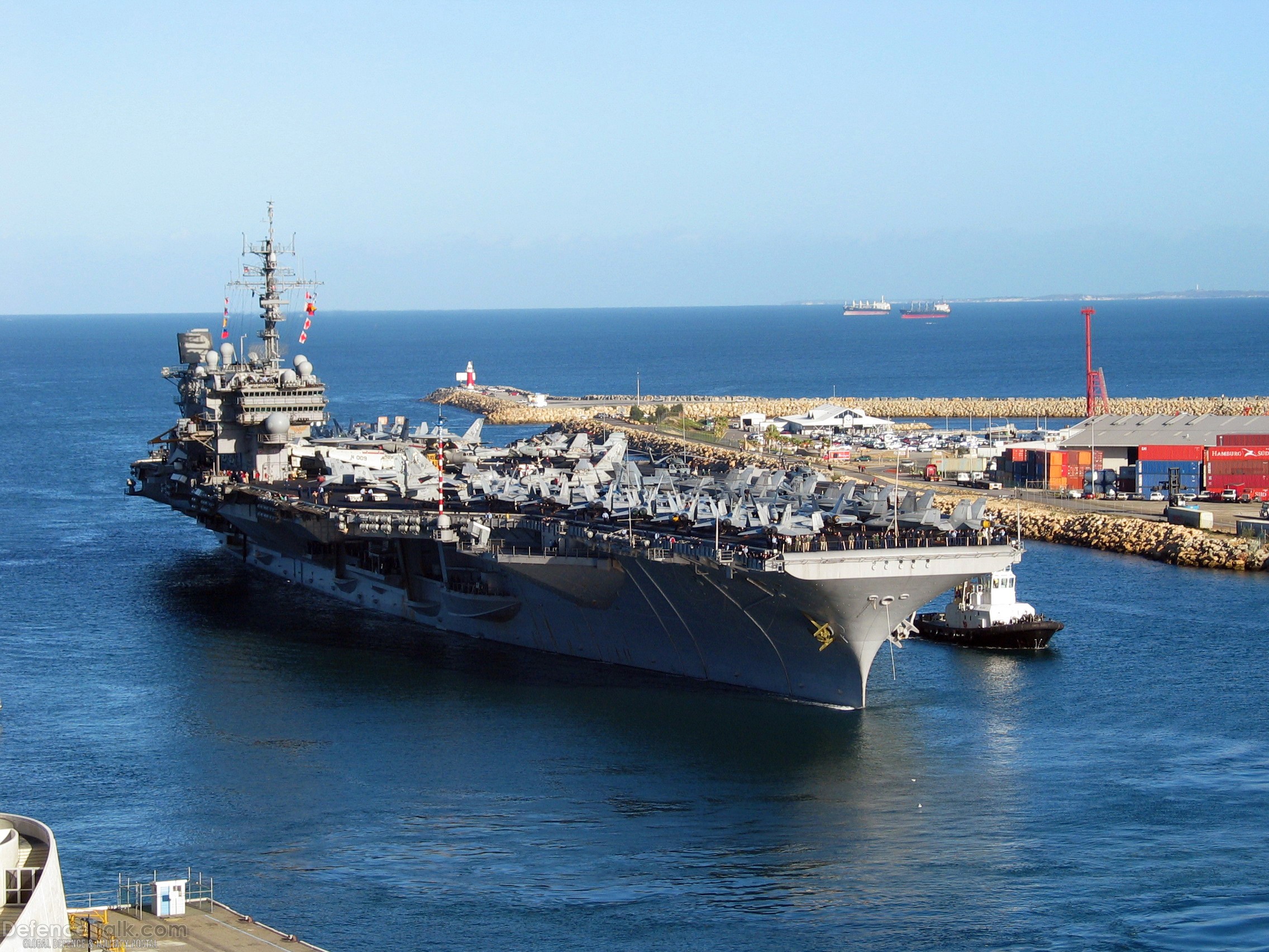 USS Kitty Hawk (CV 63) - US Navy