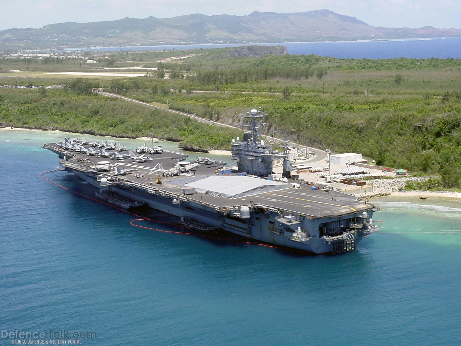 USS Kitty Hawk (CV 63) - US Navy