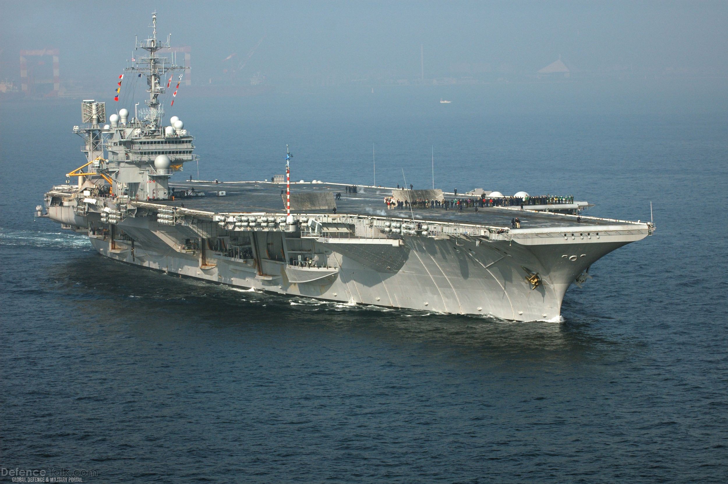 USS Kitty Hawk (CV 63) - US Navy