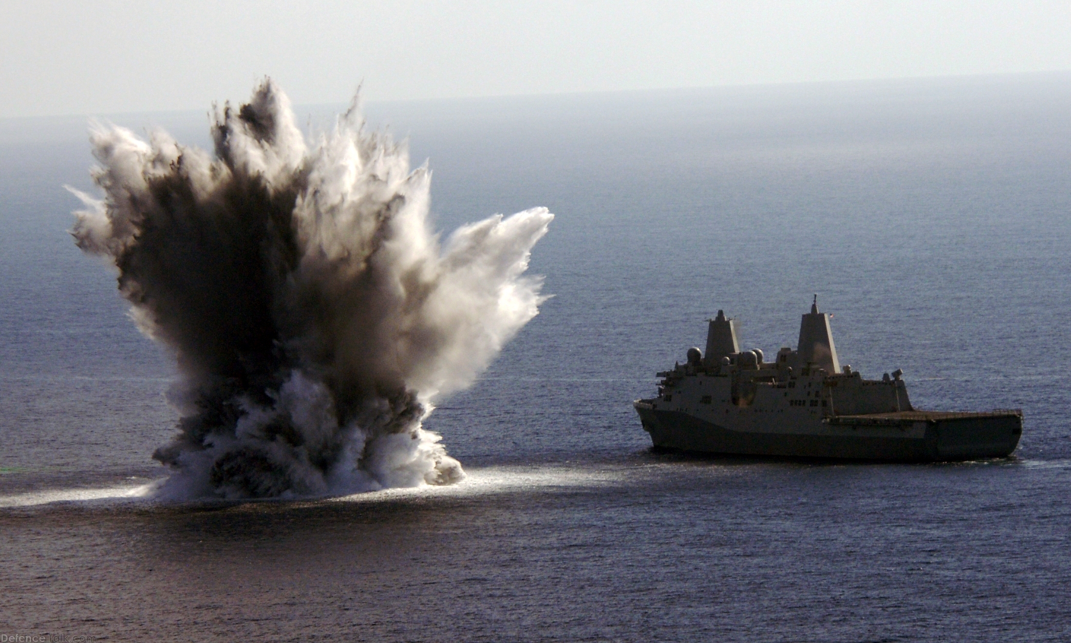 USS Mesa Verde (LPD 19) Amphibious Transport Dock Ship