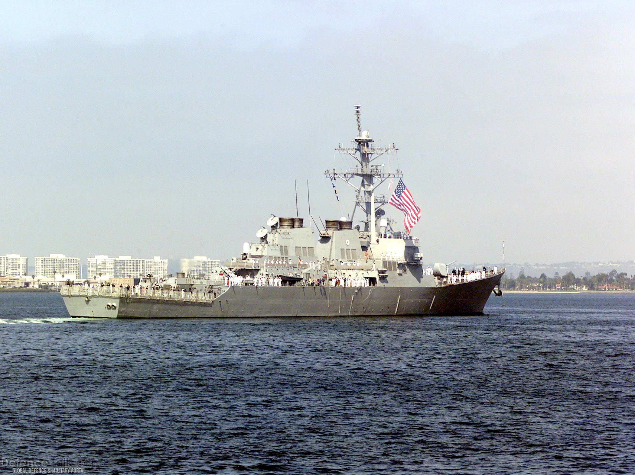 USS Milius (DDG 69), San Diego Bay - US Navy