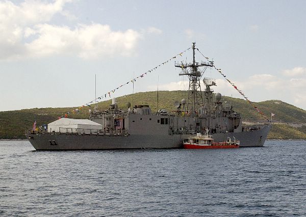 USS Nicholas (FFG 47)