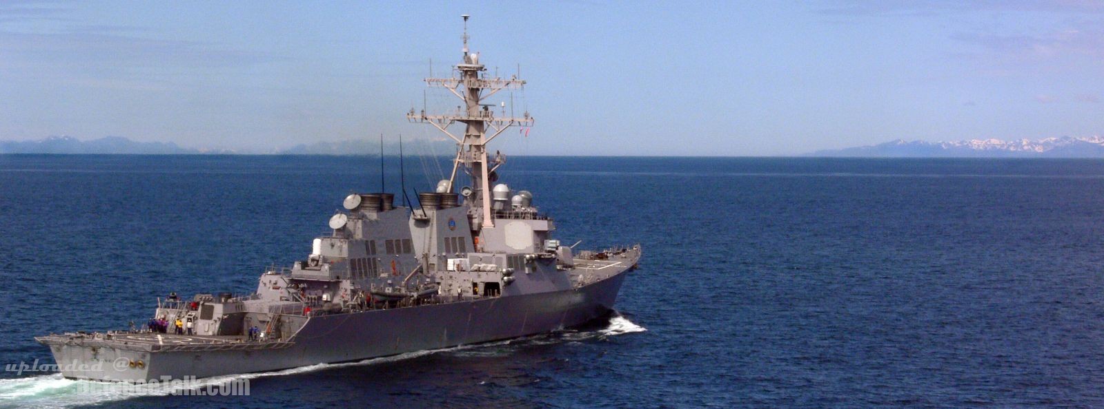 USS O'Kane DDG-77 cruises - US Navy Arleigh Burke guided missile destroyer