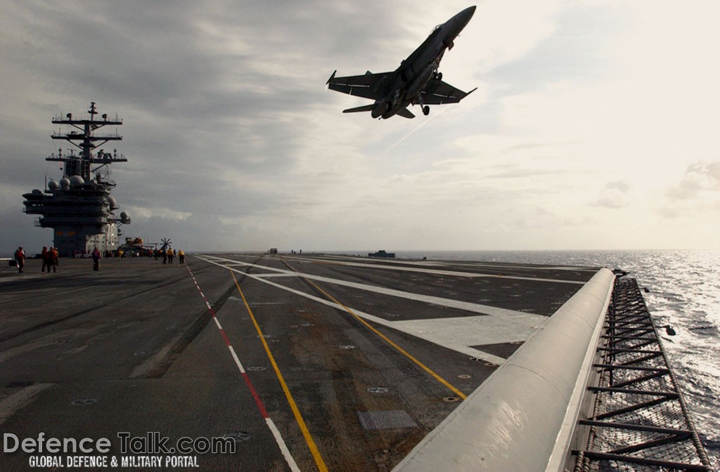 USS Ronald Reagan (CVN 76) - US Navy