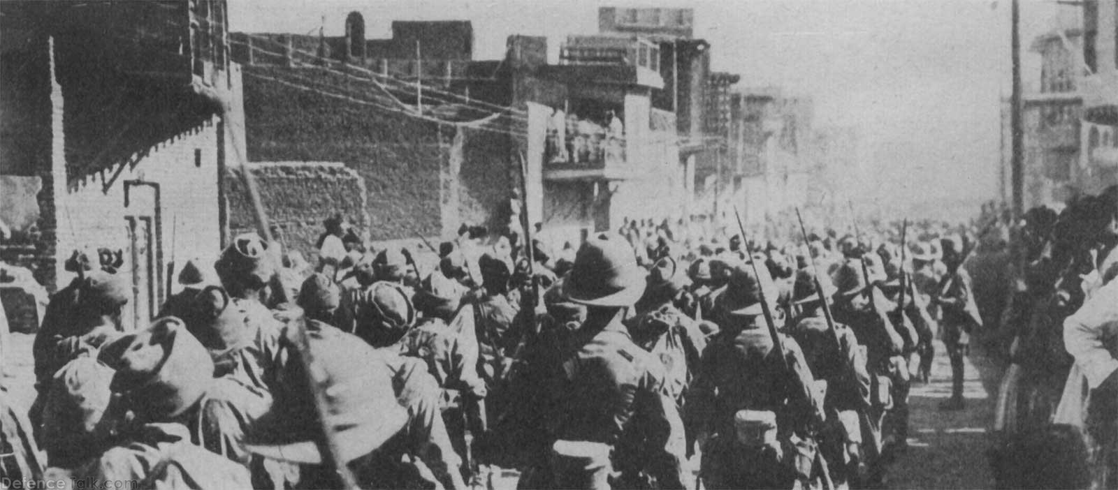 ww_baghdad_prisoners_01