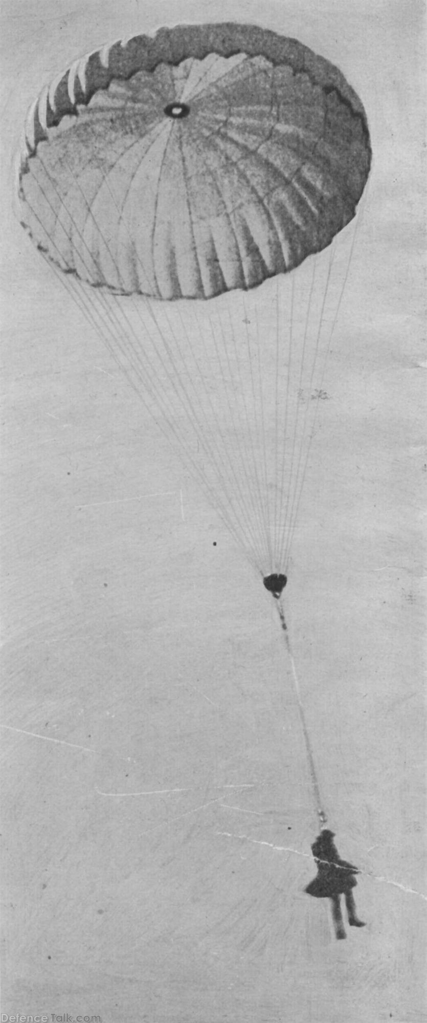 ww_brit_parachute_01