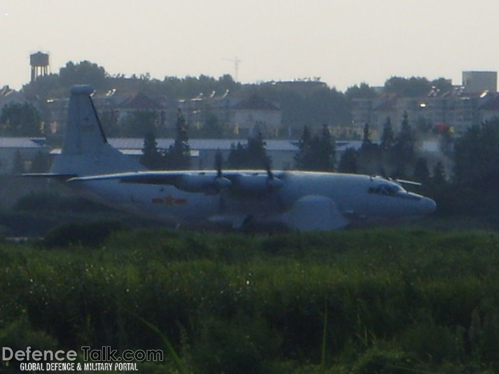 Y-8 ECM - People's Liberation Army Air Force