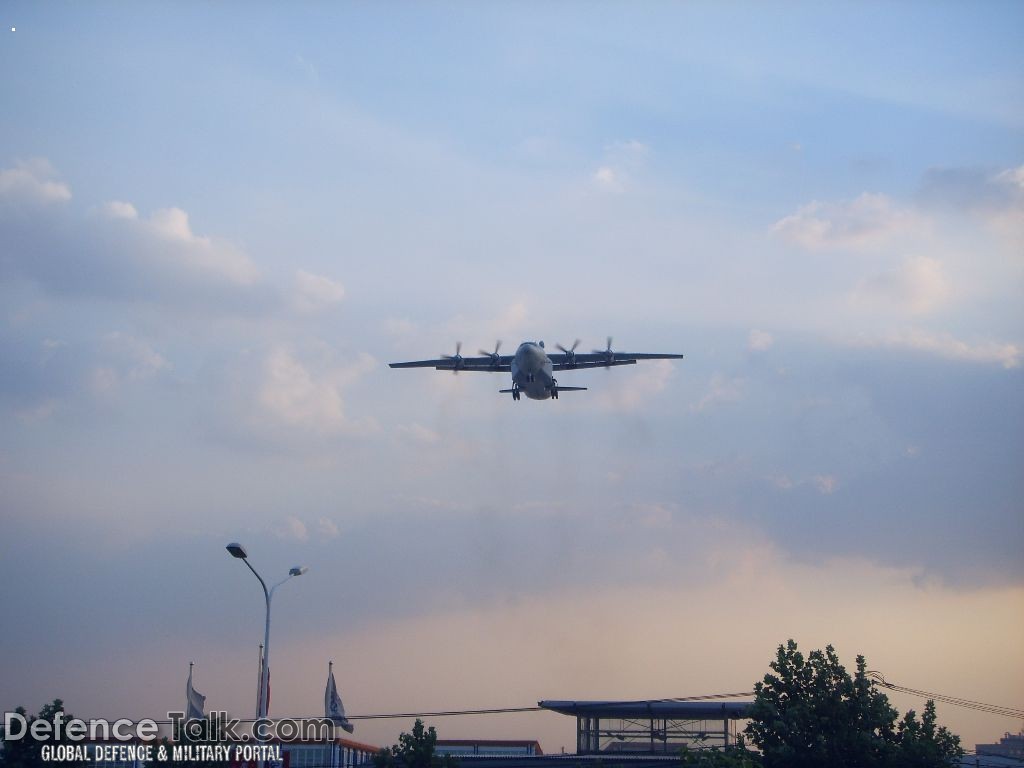 Y-8 ECM - People's Liberation Army Air Force