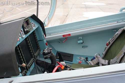 Yak-130 cockpit