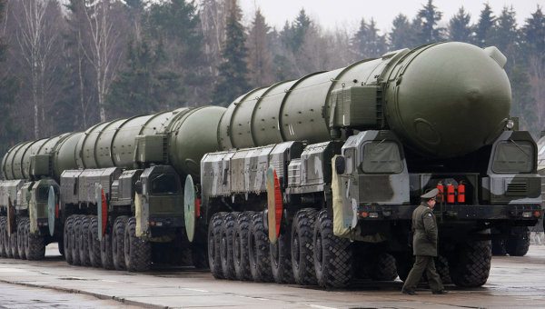 Topol-M-ICBM-missile-Russia.jpg