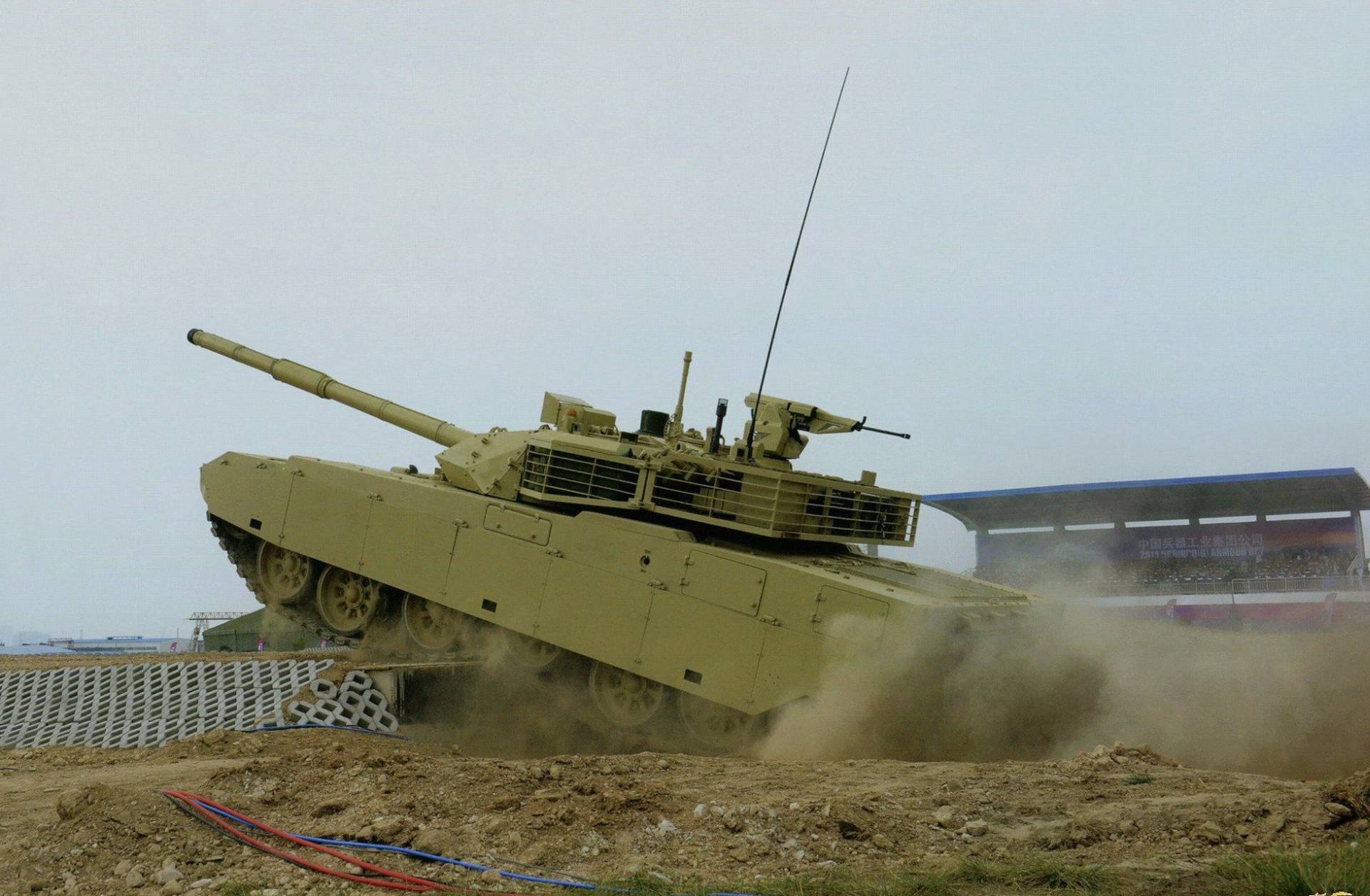 Недостатки танк 500. VT-4/mbt3000. Танки VT-4 (MBT-3000). VT-4 китайский танк. Norinco VT-4 MBT-3000.