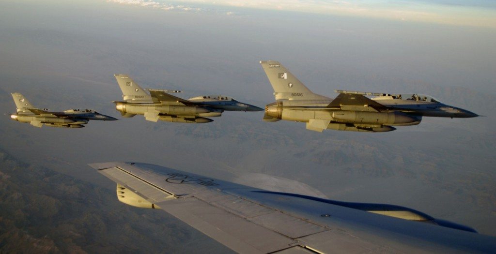 F-16s from the Pakistan Air Force fly near a KC-135 after refueling