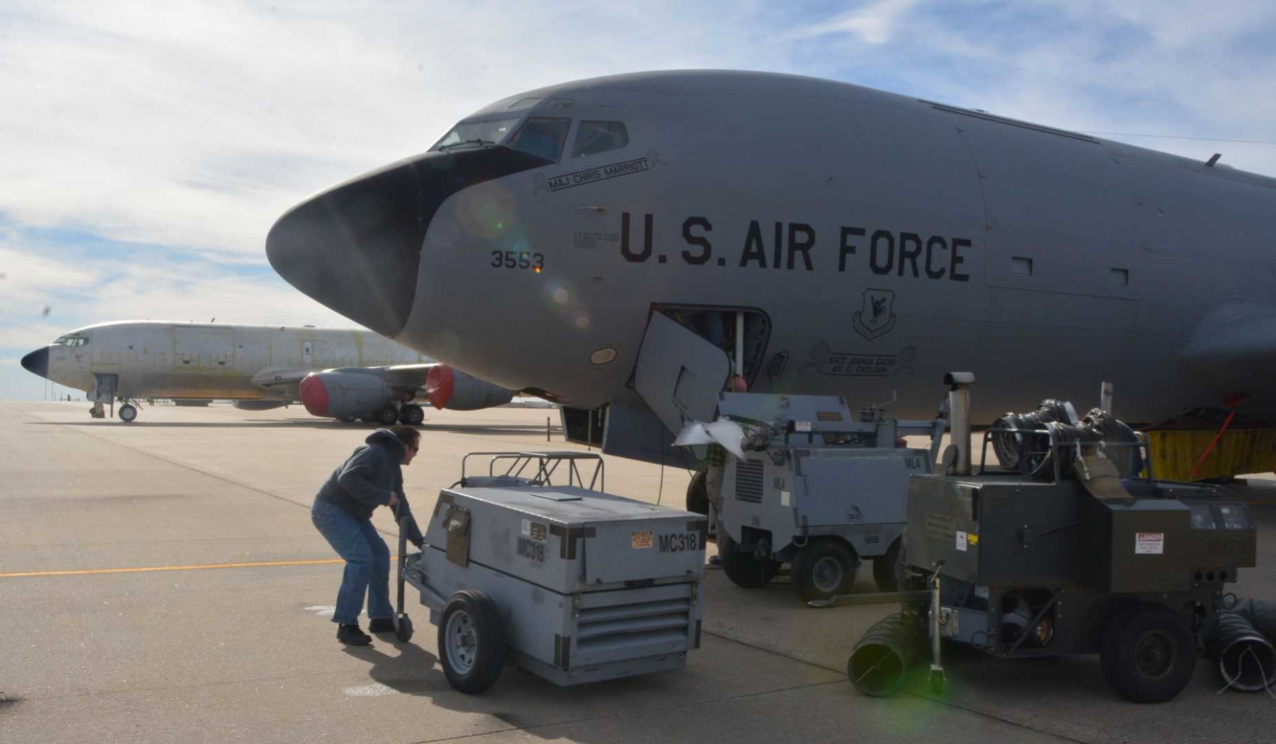 KC-135R Stratotanker