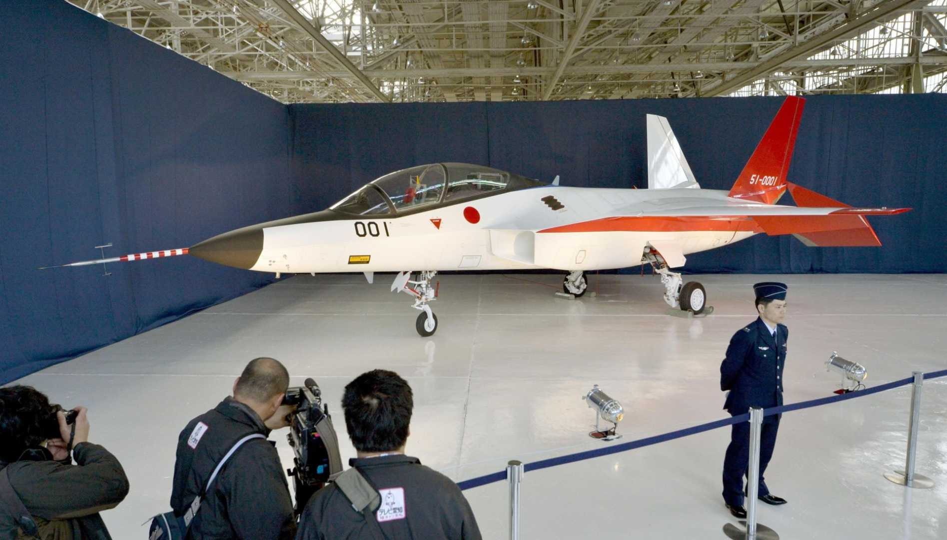 X-2 fighter Jet
